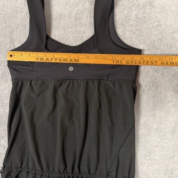 Lululemon Elevate Black Tank Top Womens Sz 8 Cinch Waist Yoga Running Workout - Picture 4 of 7
